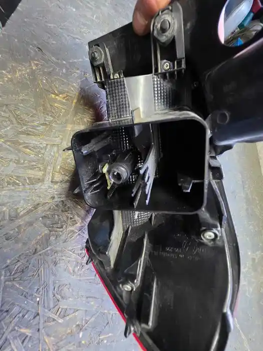 Lampa Lewy Tył Vw Passat B8 Kombi 3G9.945.095.B