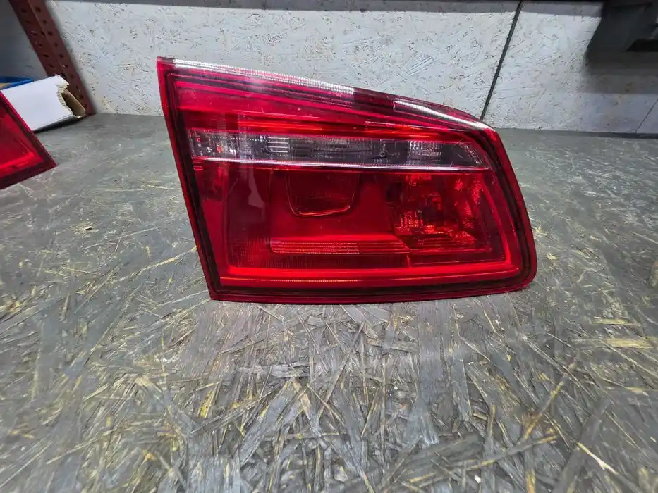 Lampa Lewy  Tył Vw Golf SportsVan w Klape 510.945.093.K