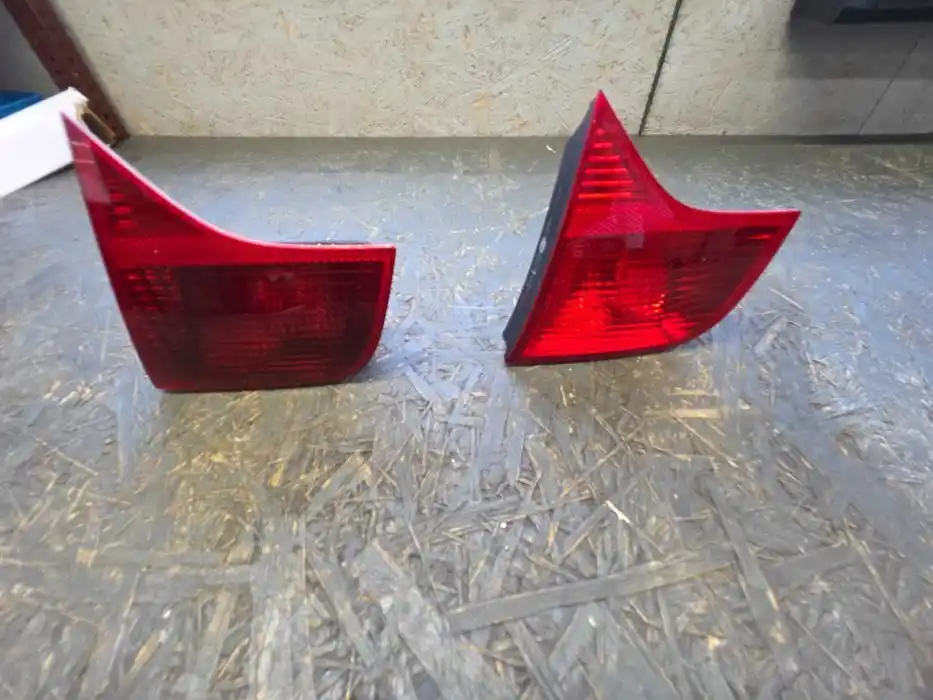Lampa Audi A4 B7 Sedan Prawy Tył Klapa 8E5.945.094A