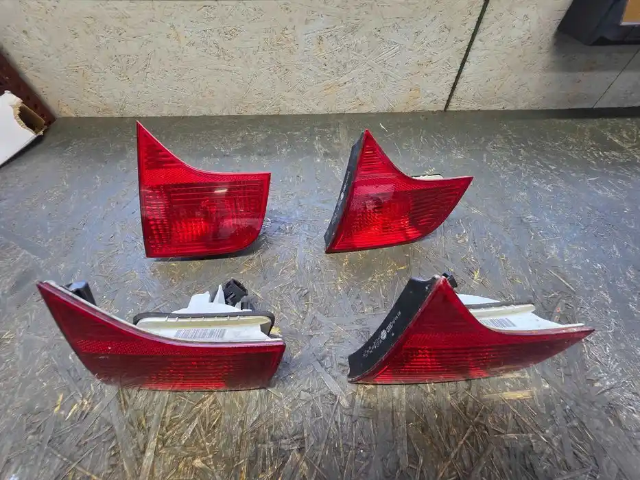 Lampa Audi A4 B7 Sedan Prawy Tył Klapa 8E5.945.094