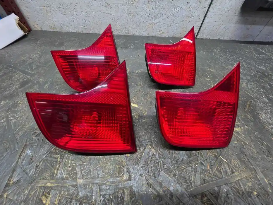 Lampa Audi A4 B7 Sedan Lewy Tył Klapa 8E5.945.093
