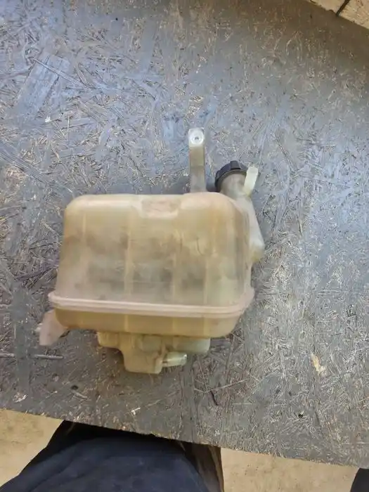 Zbiorniczek Płynu Chłodzącego Renault VelSatis 82.003.557.42