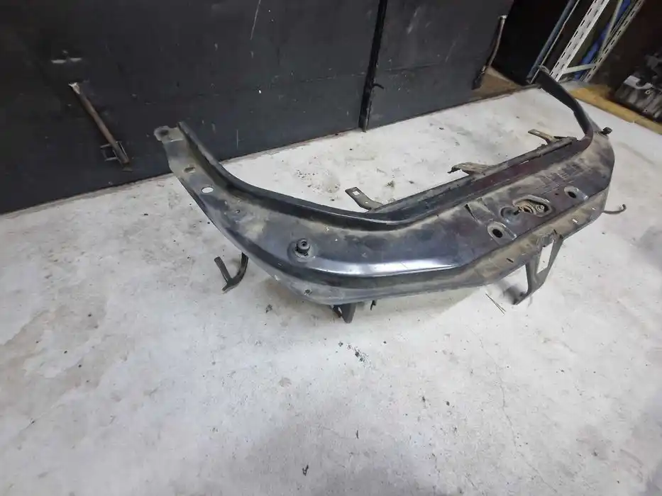 Belka Pas Przedni Renault VelSatis