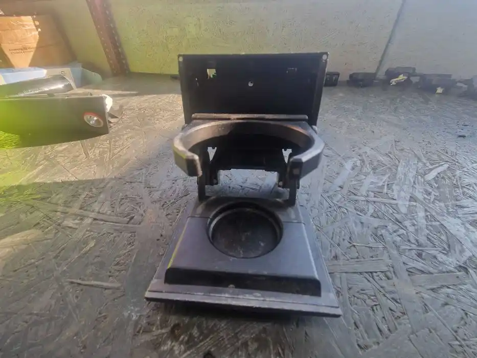 Uchwyt na kubek VW Touran I FL 1T0.862.533.C