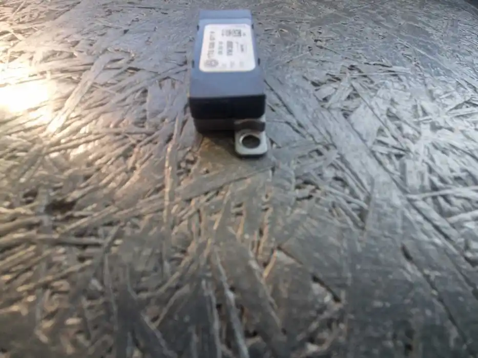 Wzmacniacz Antenowy Vw Touran I Fl 1T0.035.577.P