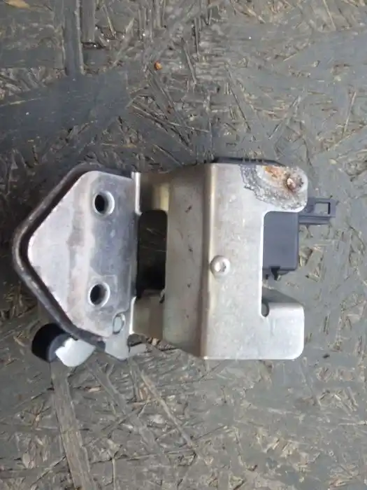 Zamek Tylnej Klampy Skoda Octavia II 1Z9.827.511.C