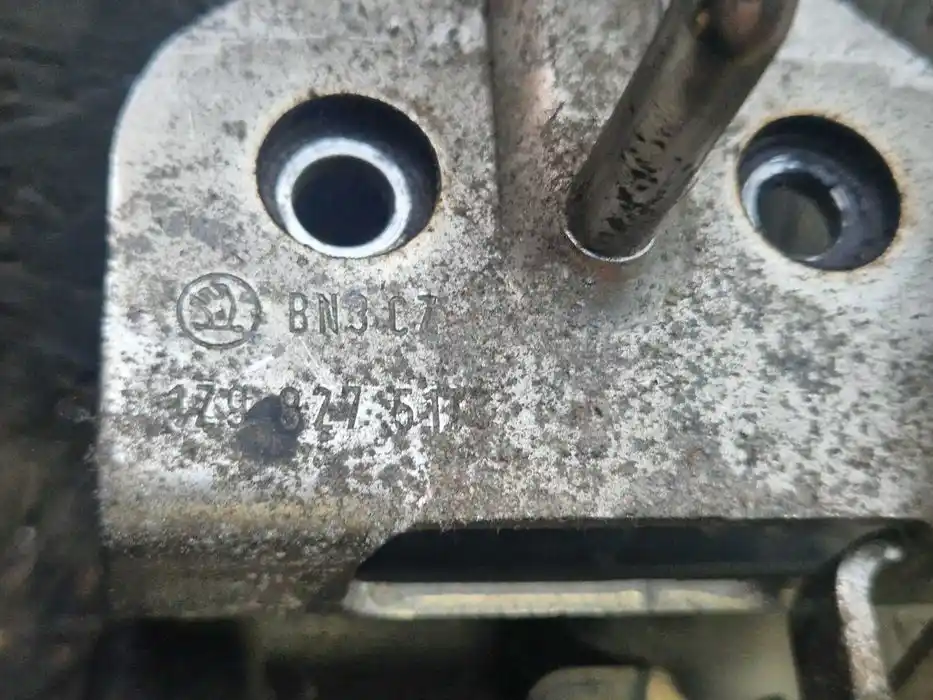 Zamek Tylnej Klampy Skoda Octavia II 1Z9.827.511.C