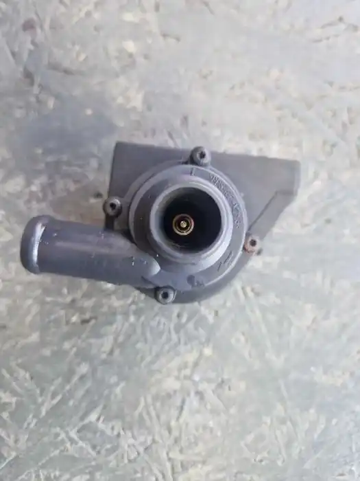 Dodatkowa Pompa Wody Vw Audi Seat Skoda 1K0.965.561.F