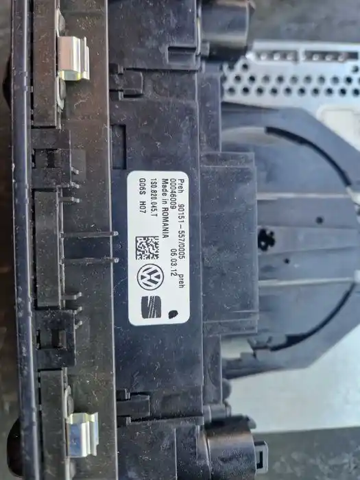 Radio z Panelem i Ramka VW UP 1S0.035.156
