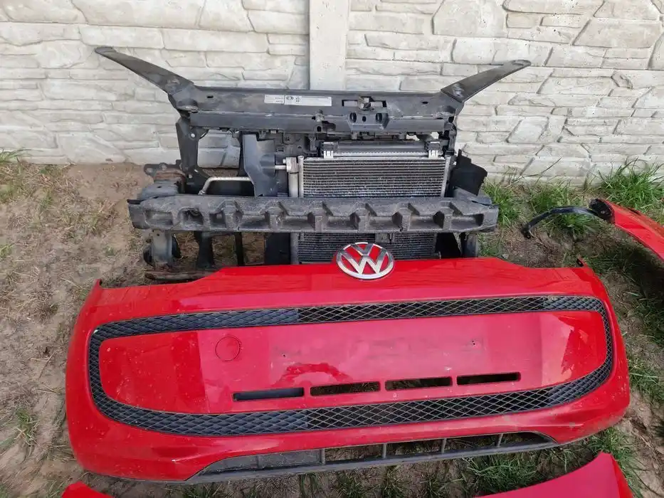 Przód  Vw UP  bez Prawego błotnika Kod lak.LY3D