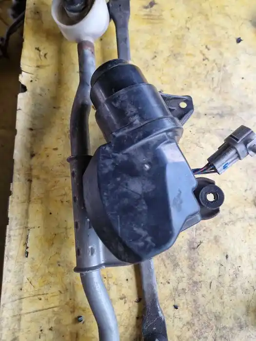 Mechanizm Wycieraczek Przód Suzuki Splash