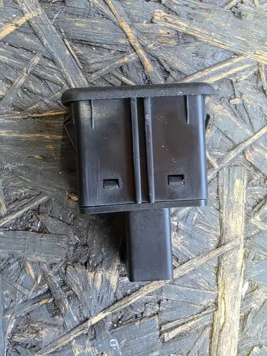 Gniazdo AUX Opel Corsa D 258.324.61