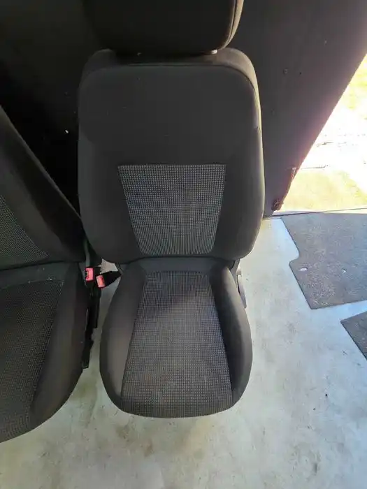 Fotele Opel Corsa D Przeb.21Tys.Km