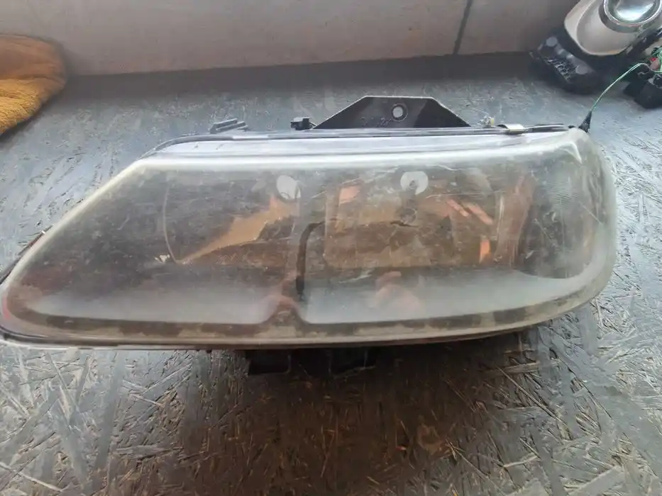 Lampa Lewy Przód RENAULT LAGUNA I LIFT 149.419-00