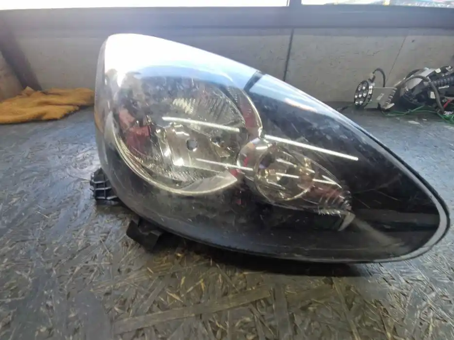 Lampa Prawy Przód TOYOTA AYGO I 890.330.80