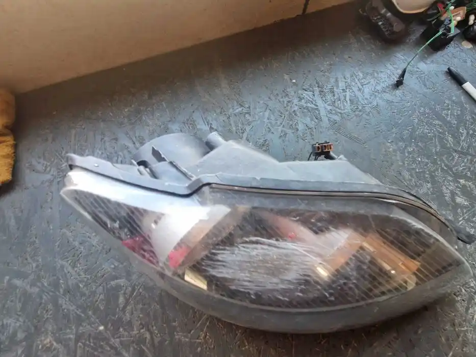 Lampa Prawy Przód 5M1.941.006.G VW GOLF 6 VI PLUS
