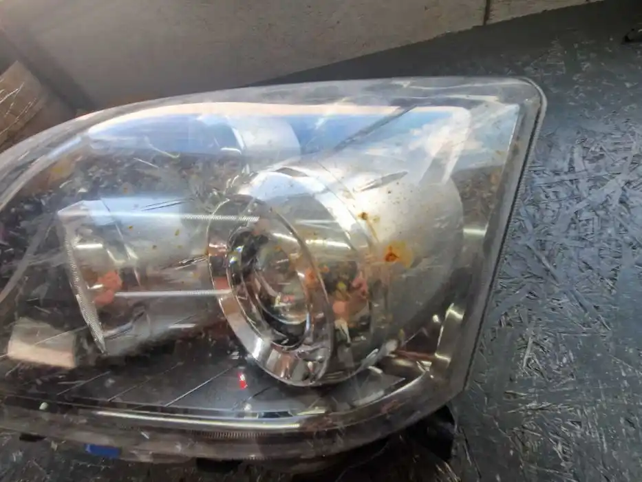 Lampa Lewy Przód Toyota Avensis 2 II T25 LIFT
