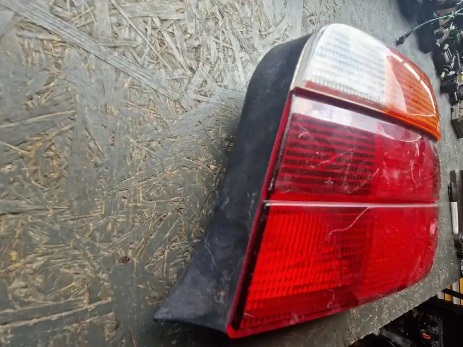 Lampa Prawy Tył BMW E36 COMPACT