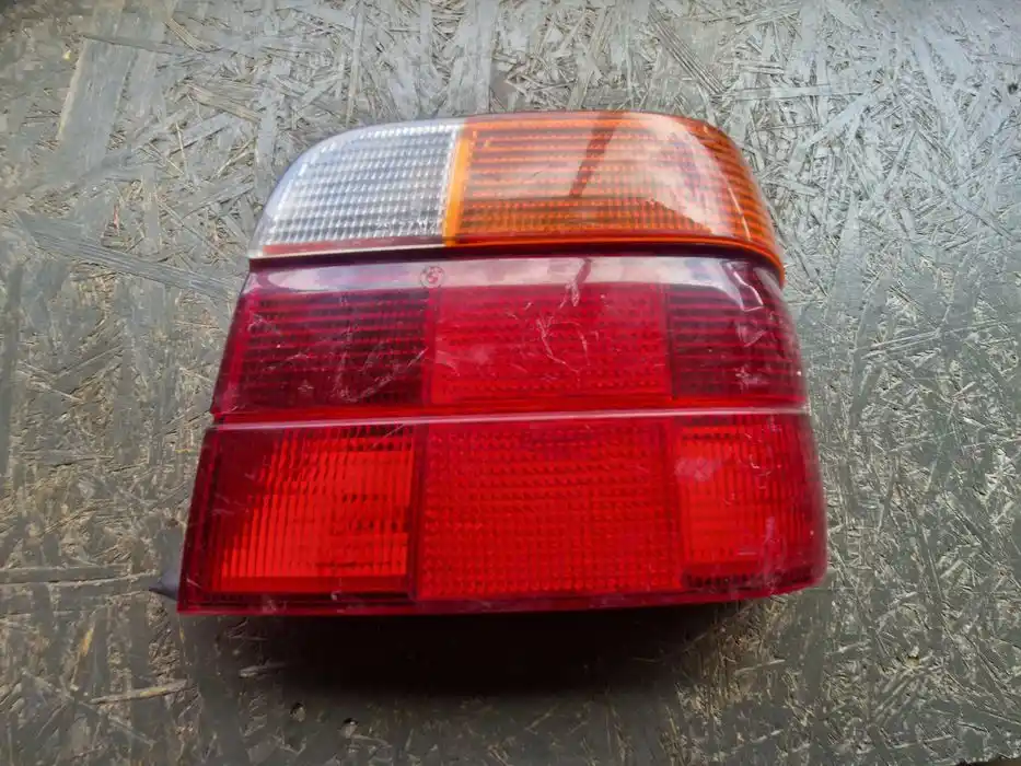 Lampa Prawy Tył BMW E36 COMPACT