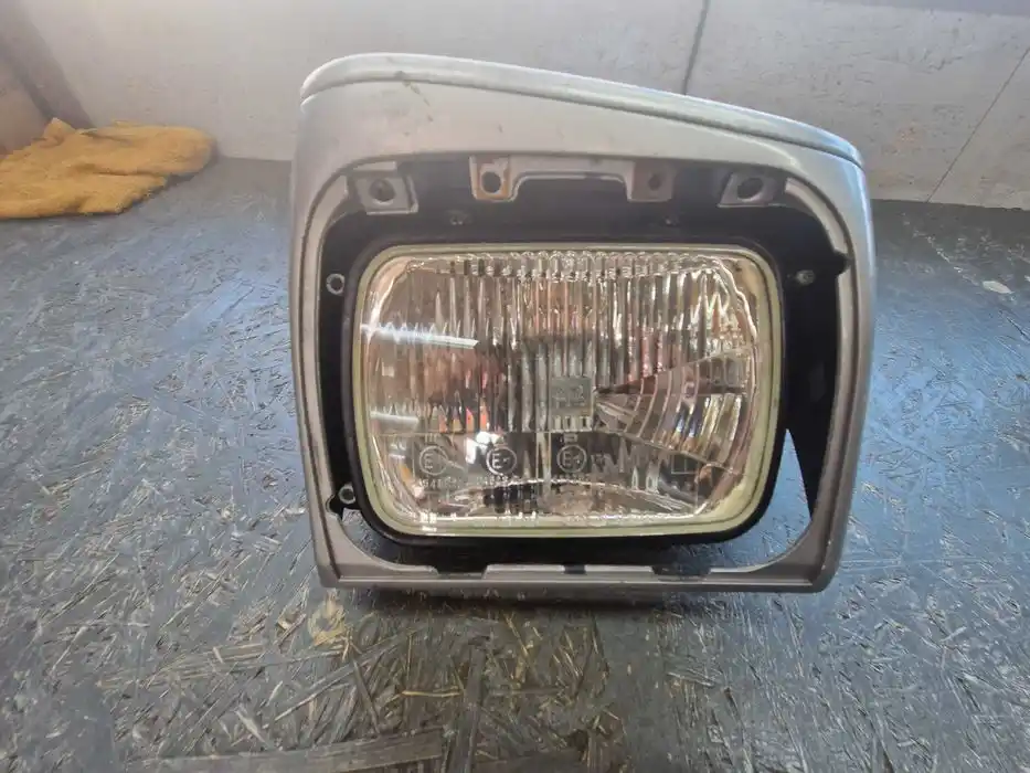 Lampa Prawy Przód VOLVO 480