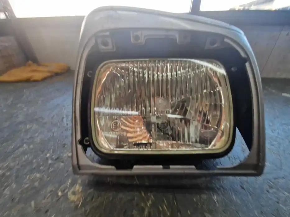Lampa Prawy Przód VOLVO 480