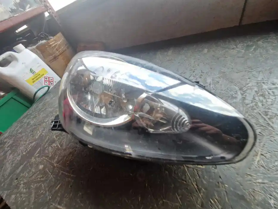 Lampa Prawy Przód Toyota Aygo I 890.330.80