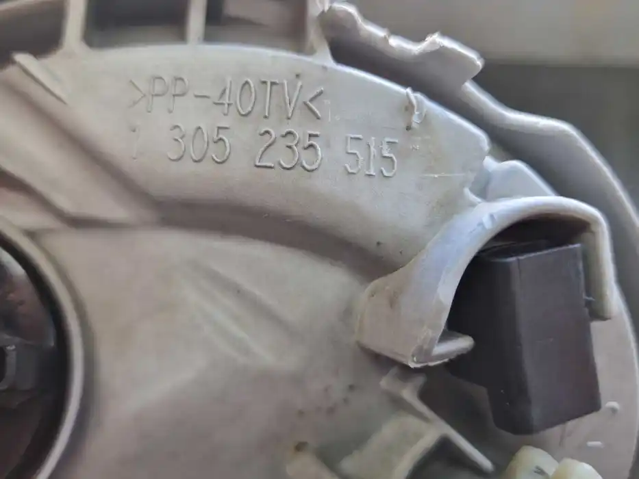 Lampa Prawy Przód MERCEDES A KLASA 1305.235.515