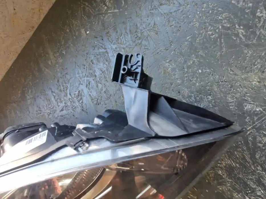 Lampa Prawy Przód TOYOTA AYGO 1 890.927.55