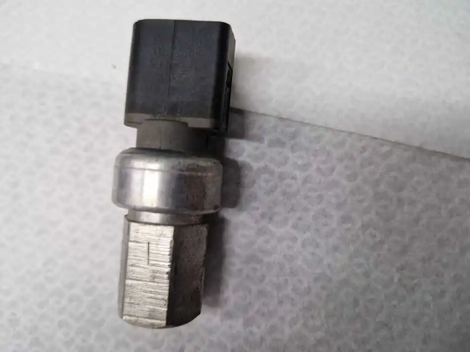 Czujnik Ciśnienia Klimatyzacji Audi Vw Seat Skoda 1J0.959.126
