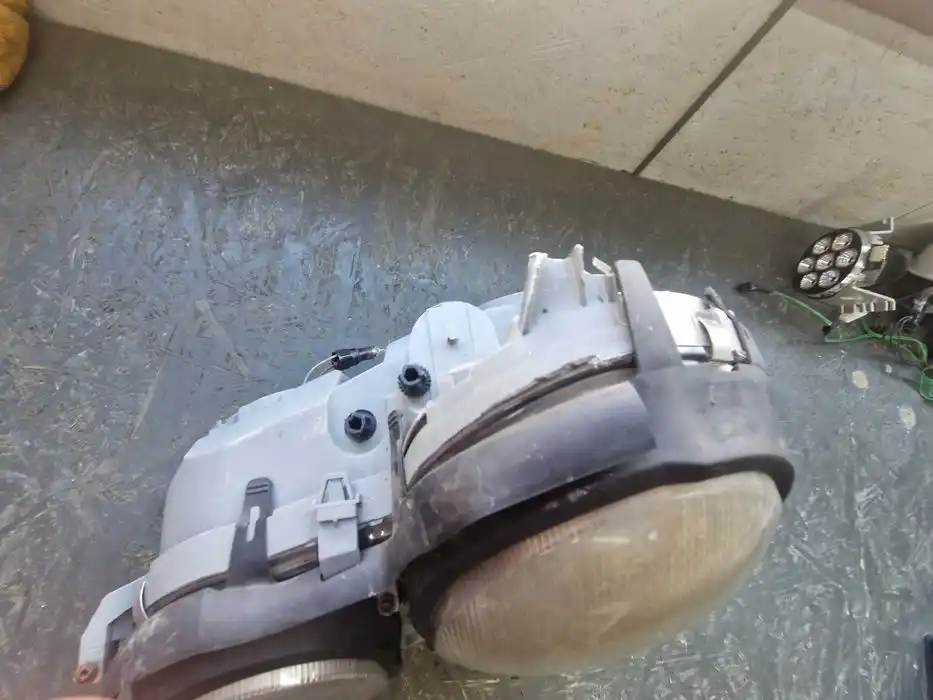 Lampa Lewy Przód MERCEDES-BENZ W210 150.60.7-00 LI