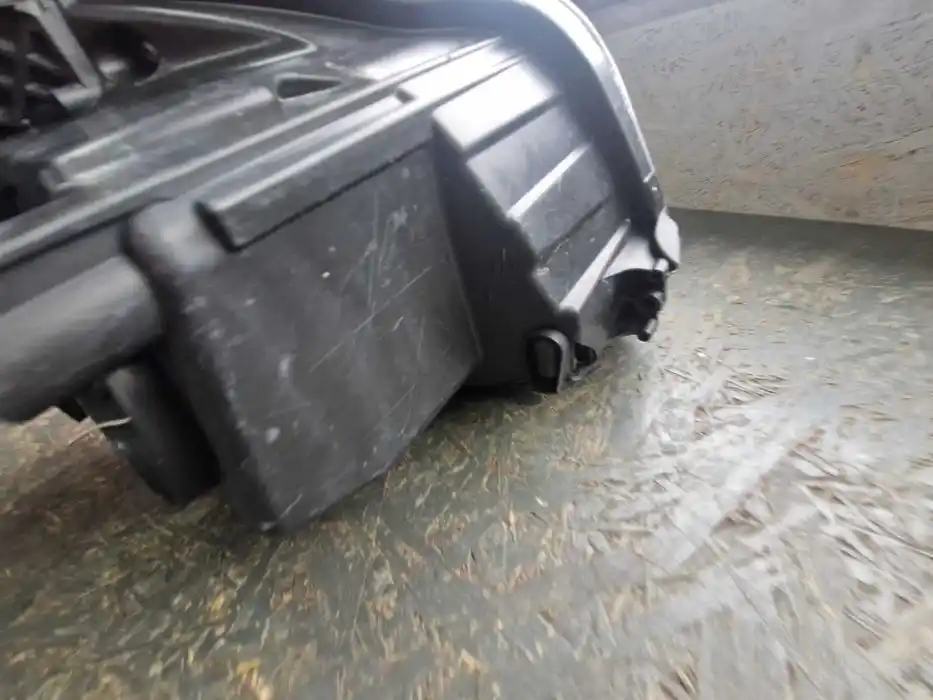 Lampa Lewy Przód Skoda Fabia II