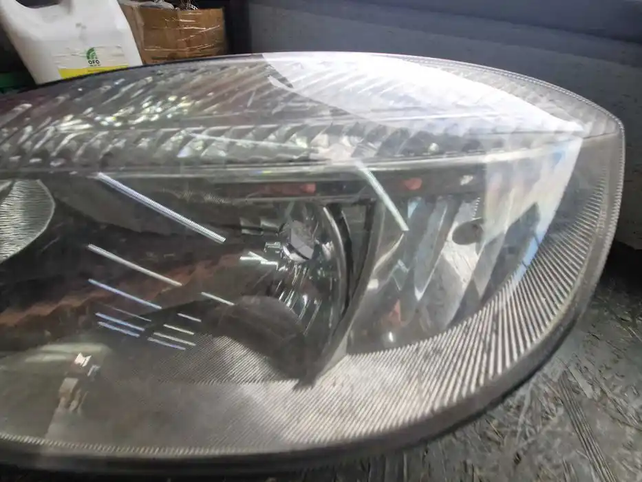 Lampa Lewy Przód Skoda Fabia II