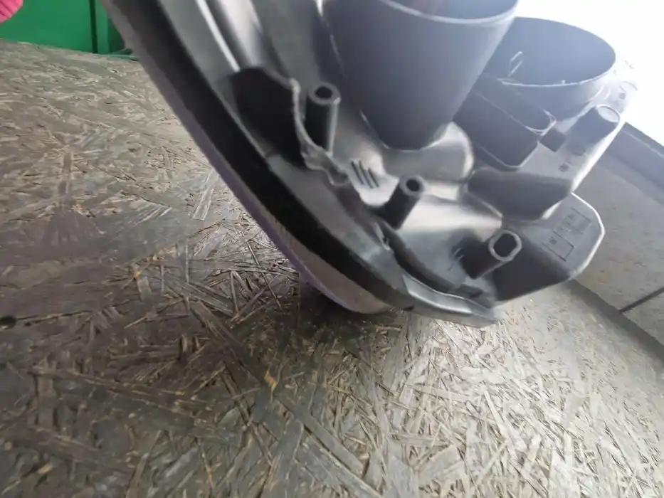 Lampa Lewy Przód Skoda Fabia II