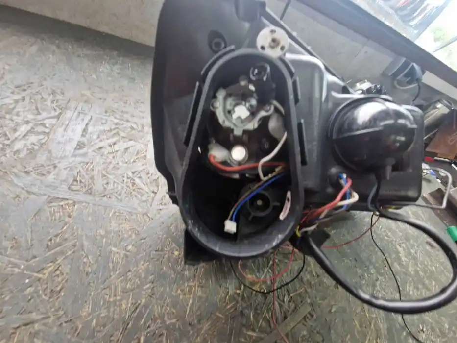 Lampa Lewy Przód OPEL CORSA C Lift Sonar