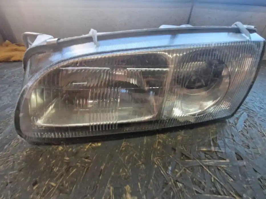 Lampa Lewy Przód Mazda 626