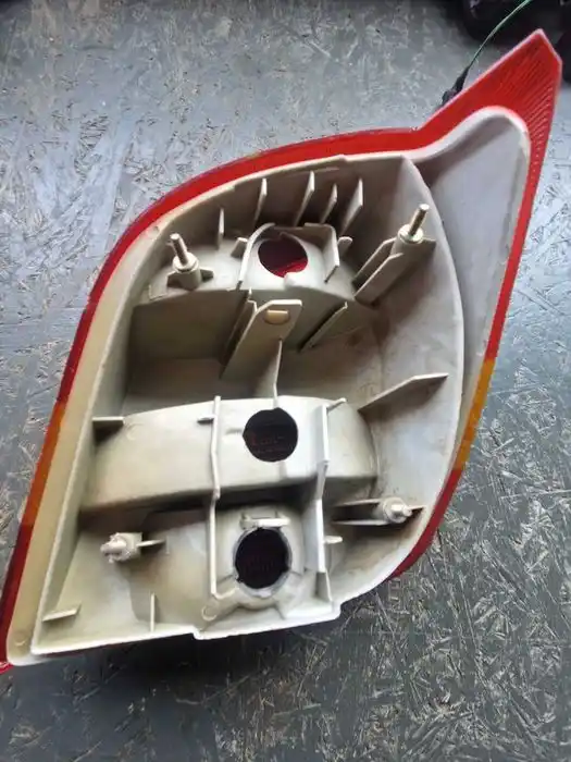 Lampa Lewy Tył Ford Fiesta 89-95