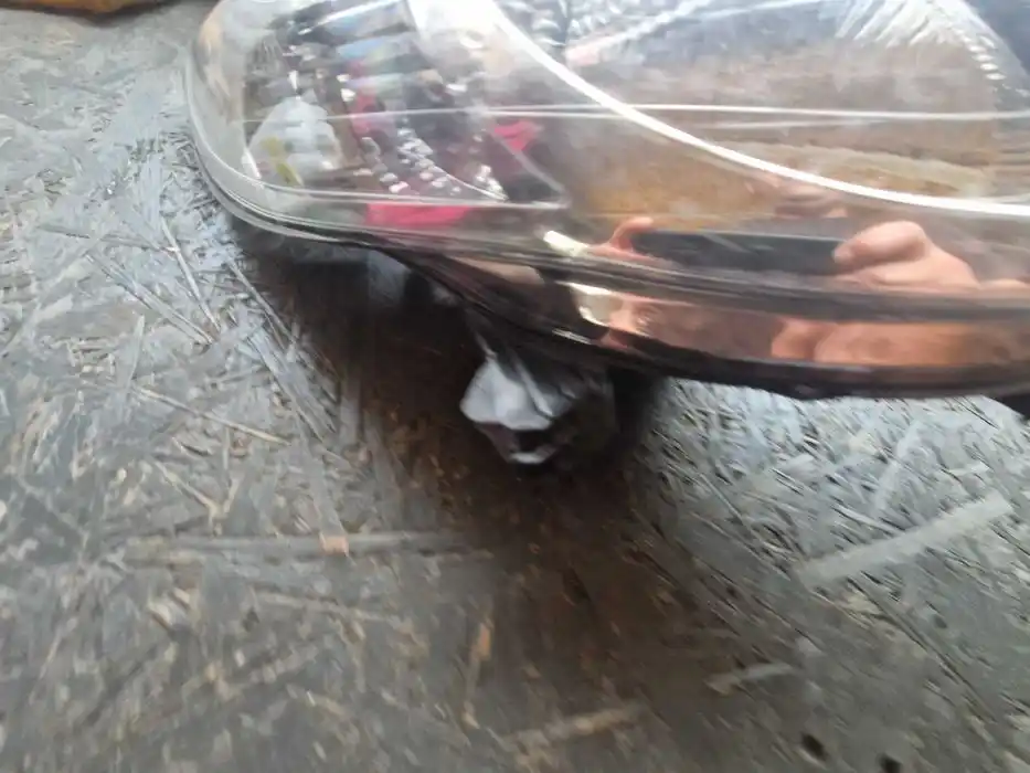 Lampa Prawy Przód CITROEN C1 890.329.58
