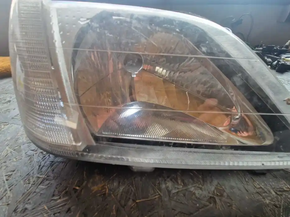 Lampa Prawy Przód DACIA LOGAN I 820.021.10.06