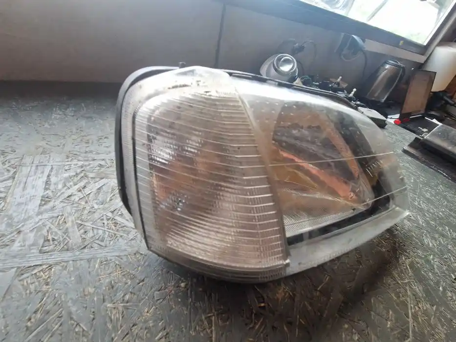 Lampa Prawy Przód DACIA LOGAN I 820.021.10.06