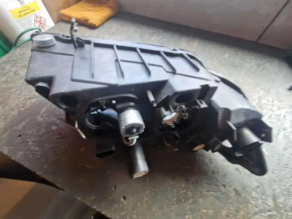 Lampa Lewy Przód BMW 3 E90 E91 893.116.30