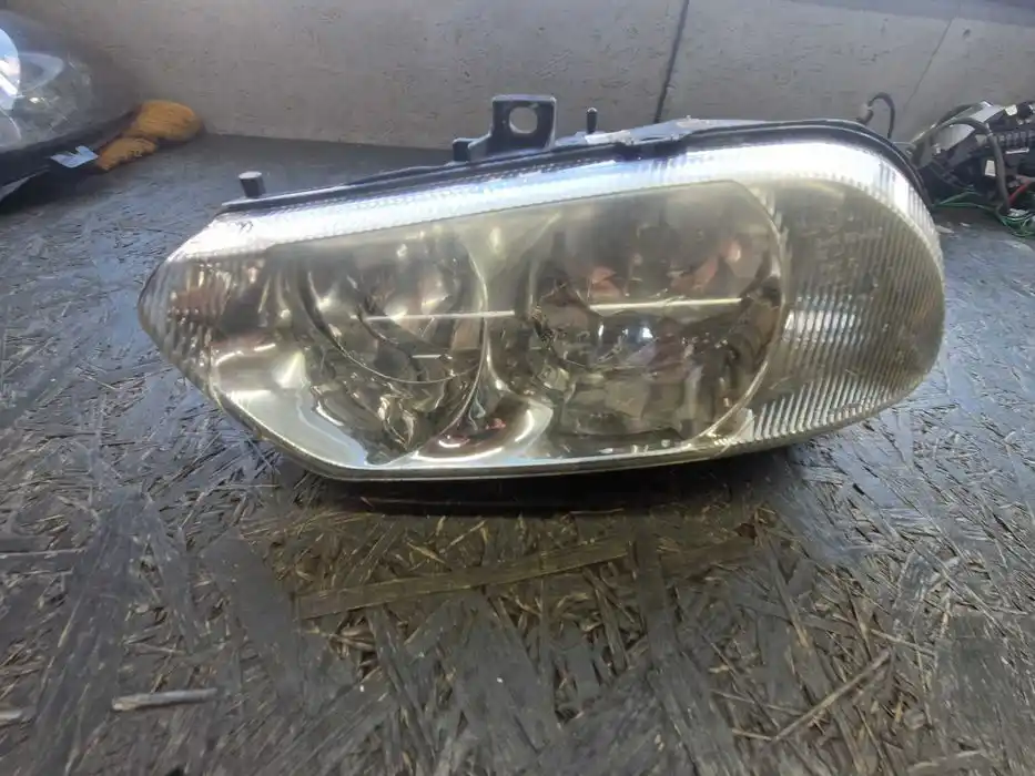 Lampa Lewy Przód ALFA ROMEO 156 606.201.35