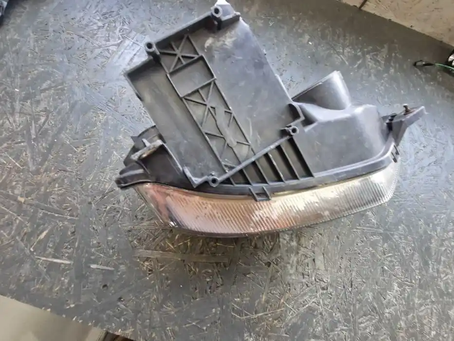 Lampa Lewy Przód ALFA ROMEO 156 606.201.35