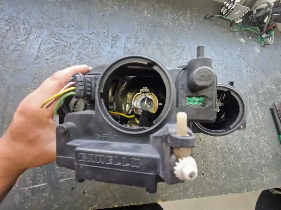 Lampa Lewy Przód ALFA ROMEO 156 606.201.35