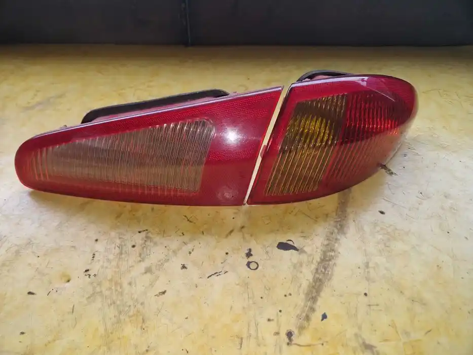 Lampy tylne do Alfa Romeo 147 EU