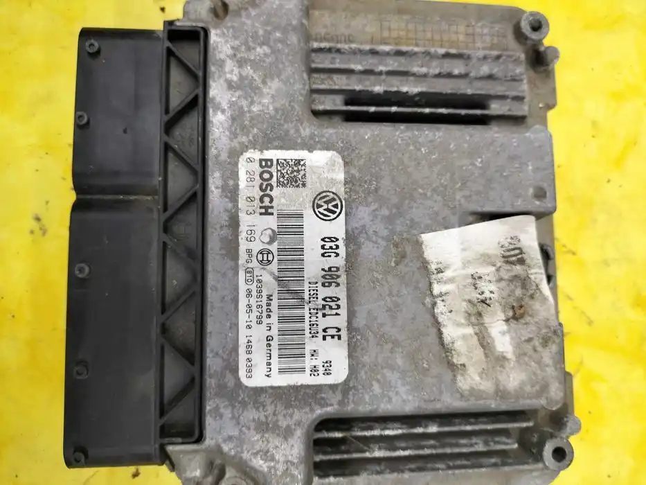 Sterownik Silnika Vw Audi Seat Skoda 03G.906.021.CE