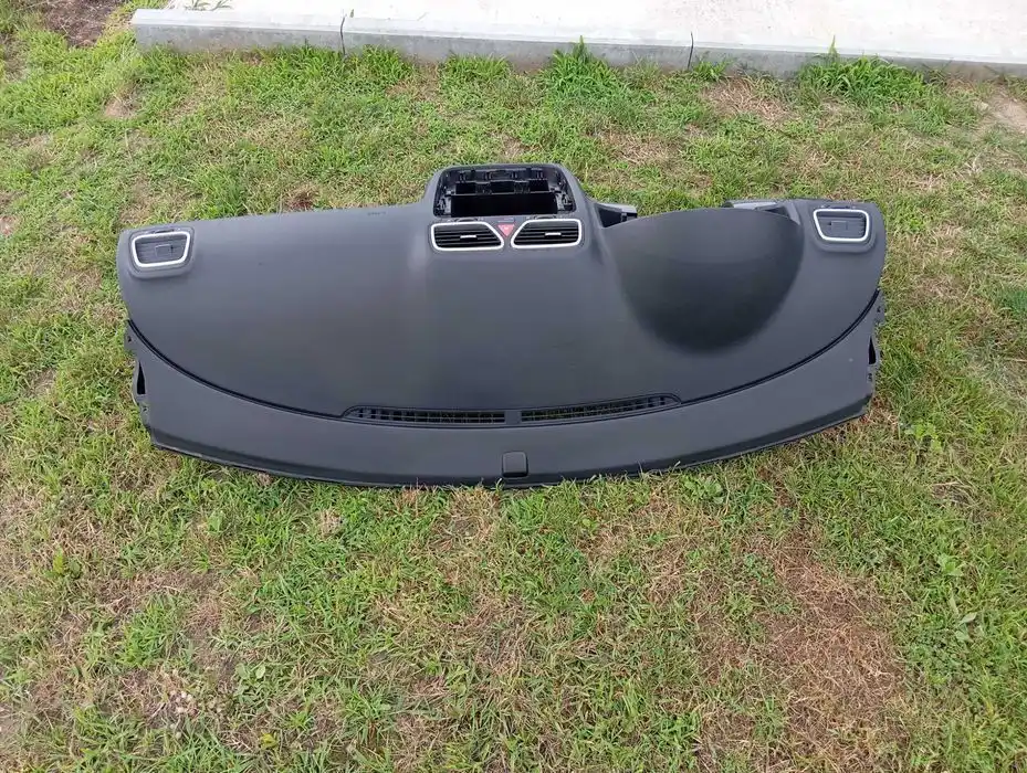 Deska/Kokpit Vw Sirocco eos