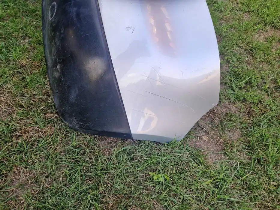 Zderzak Tył Vw Golf V 3D kod lak.LA7W
