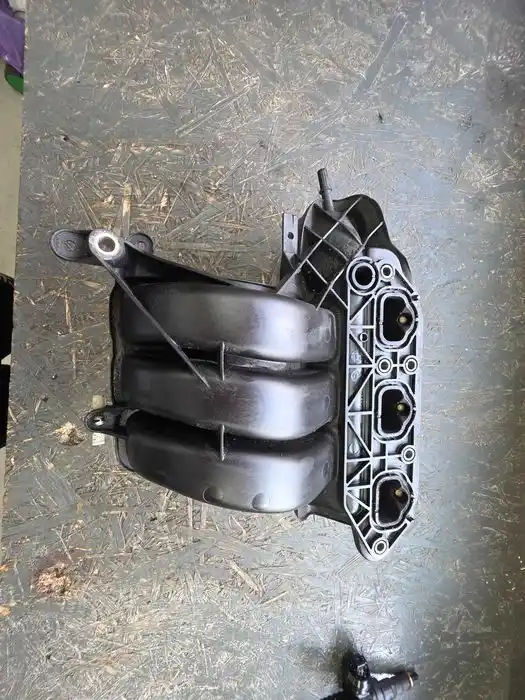 Kolektor Ssacy Vw Audi Seat Skoda 1.0 CHY 04C.133.201.H Z Wtryskami