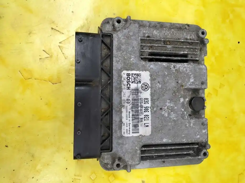 Sterowni Silnika Vw Audi Seat Skoda
