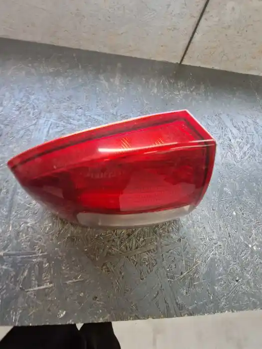 Lampa Lewy Tył Skoda Octavia II FL HB